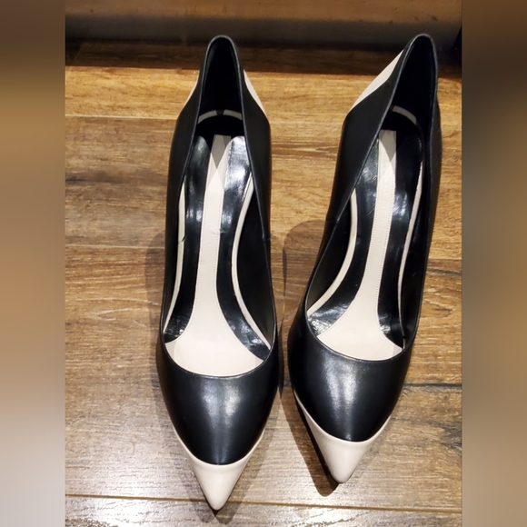 NARCISO RODRIGUEZ LEATHER PUMPS 8 - Picture 6 of 6